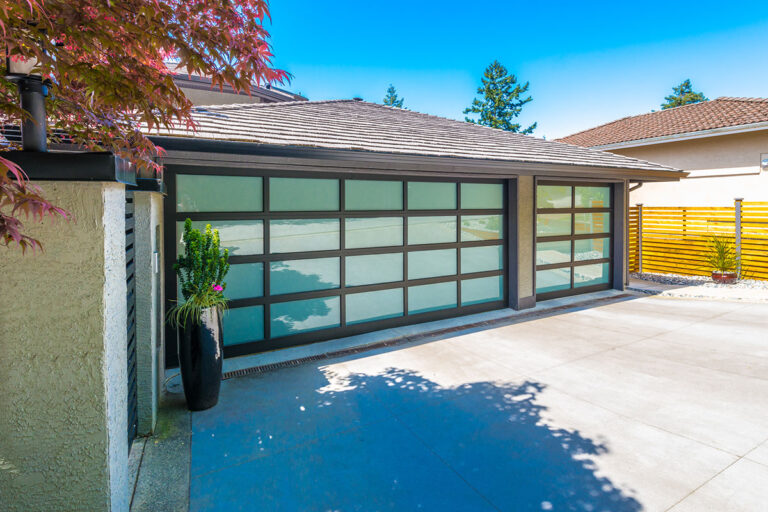Garage Door Services in Cedar Park